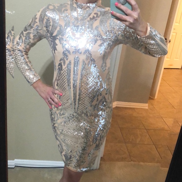 Long sleeve sequins dress! - Picture 2 of 4